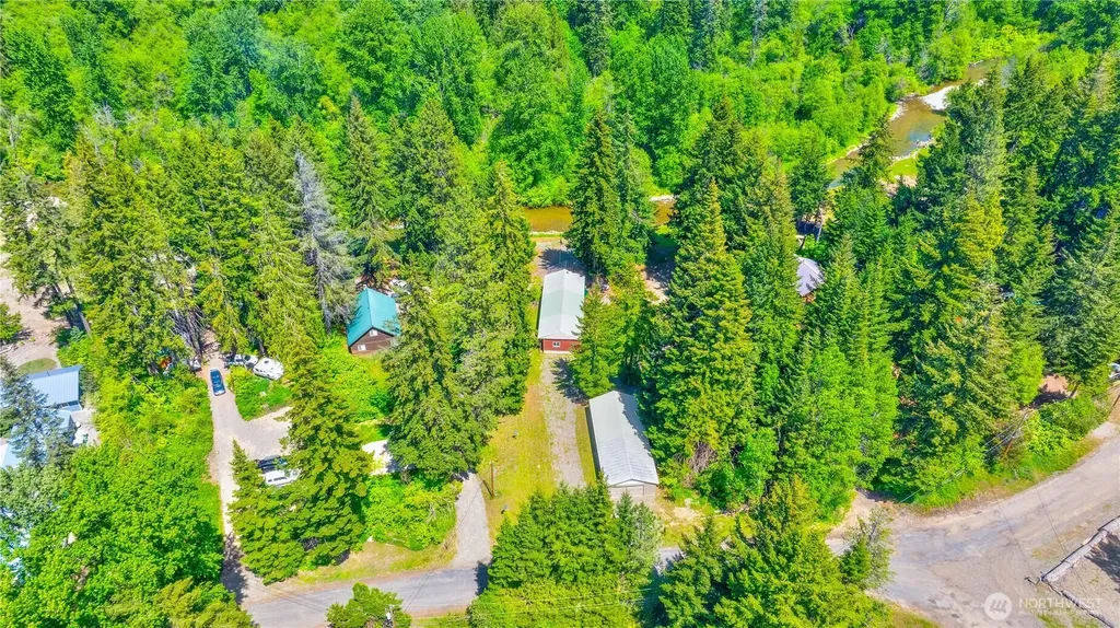 561 Sun Island Drive Easton WA 98925
