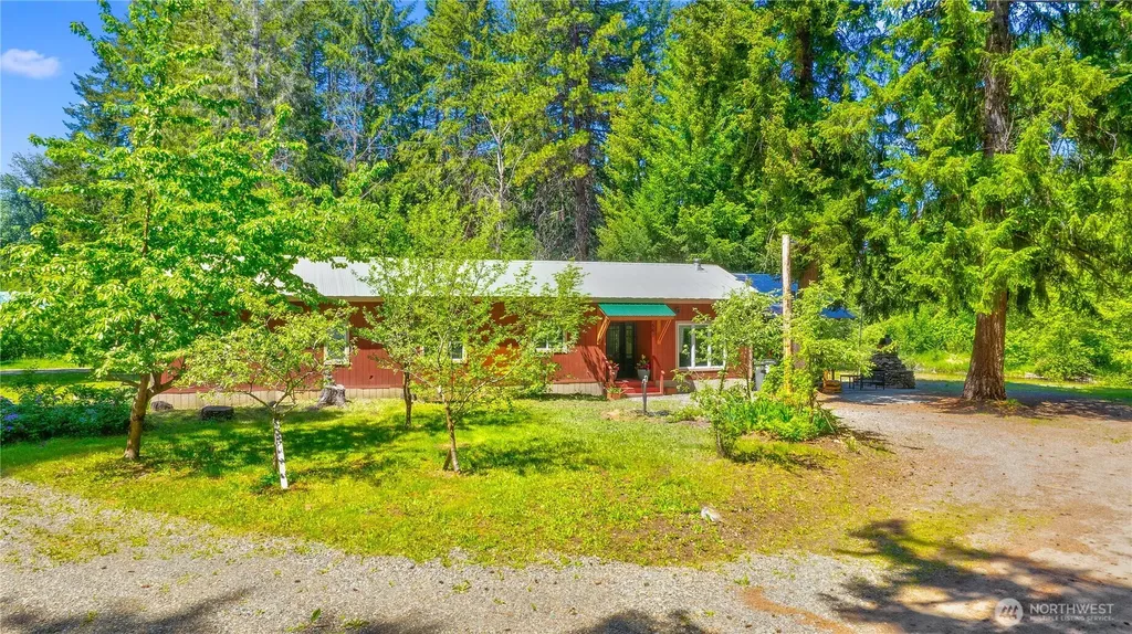 561 Sun Island Drive Easton WA 98925