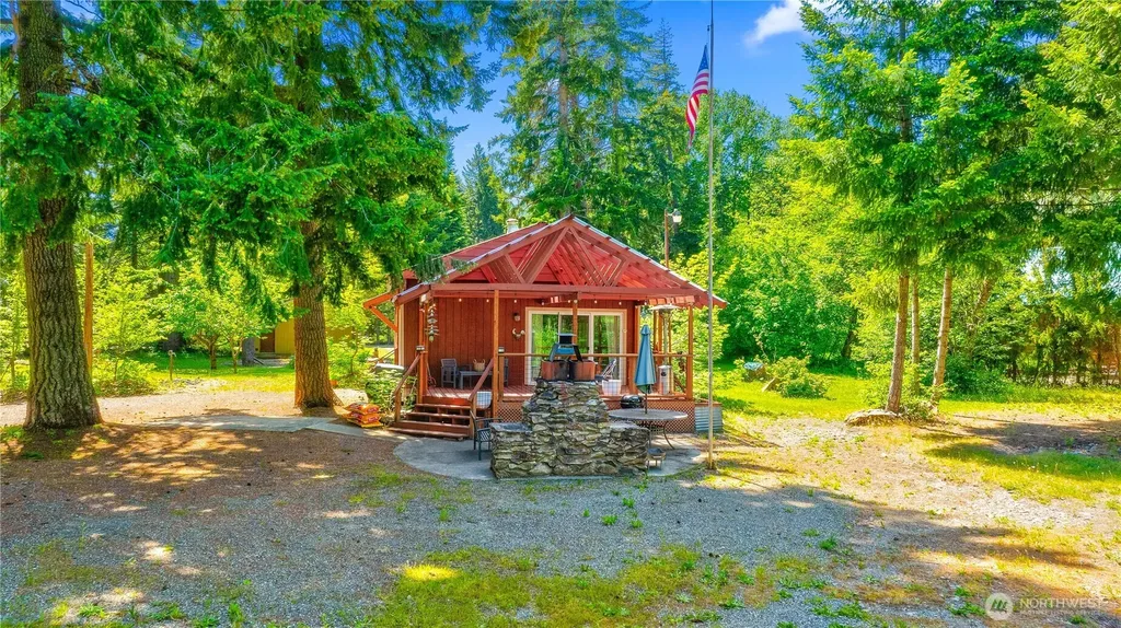 561 Sun Island Drive Easton WA 98925