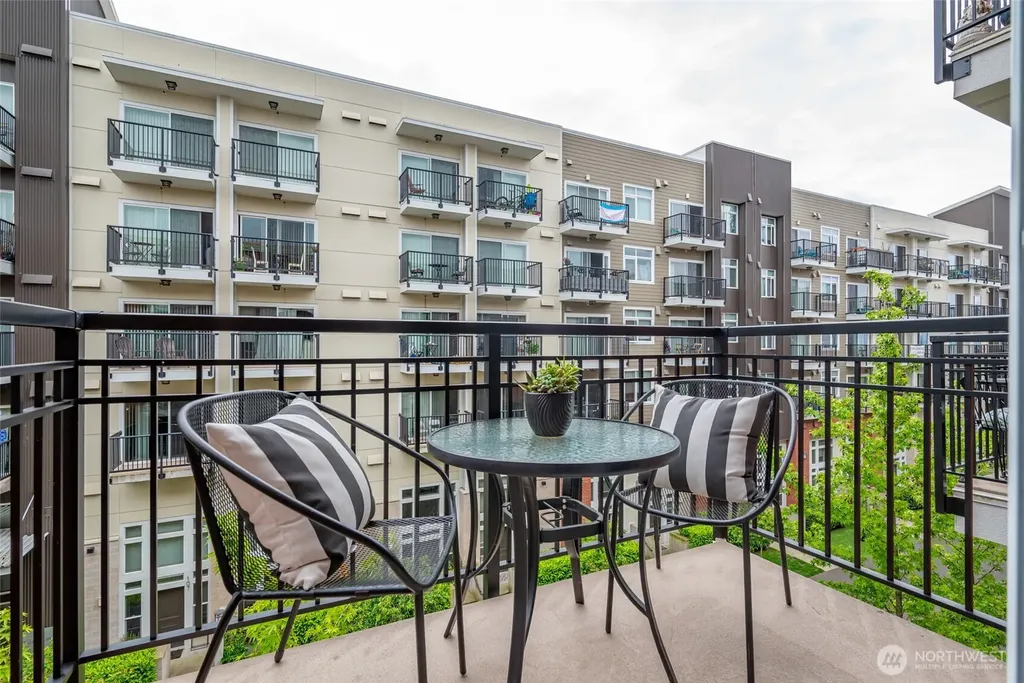 1015 Railroad Avenue Bellingham WA 98225