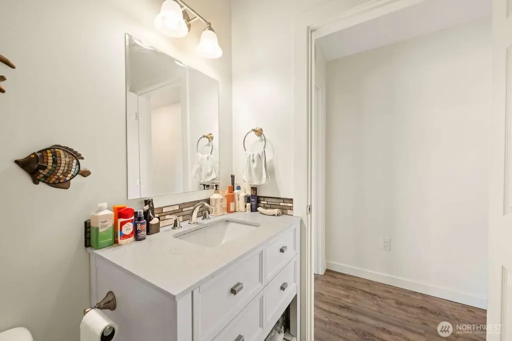 205 9th Street NW Long Beach WA 98631