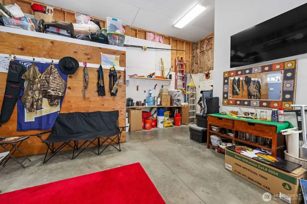 205 9th Street NW Long Beach WA 98631