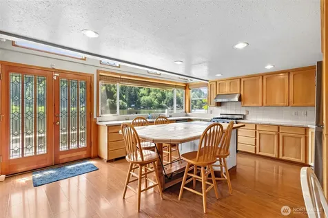 38509 Orville Road E Eatonville WA 98328