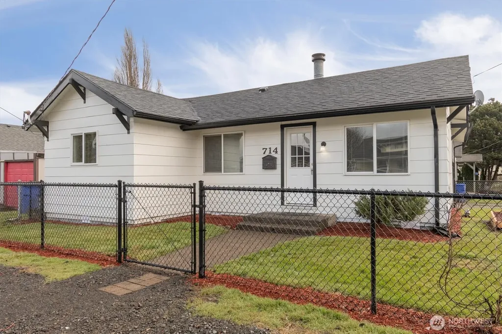 714 S 7th Avenue Kelso WA 98626