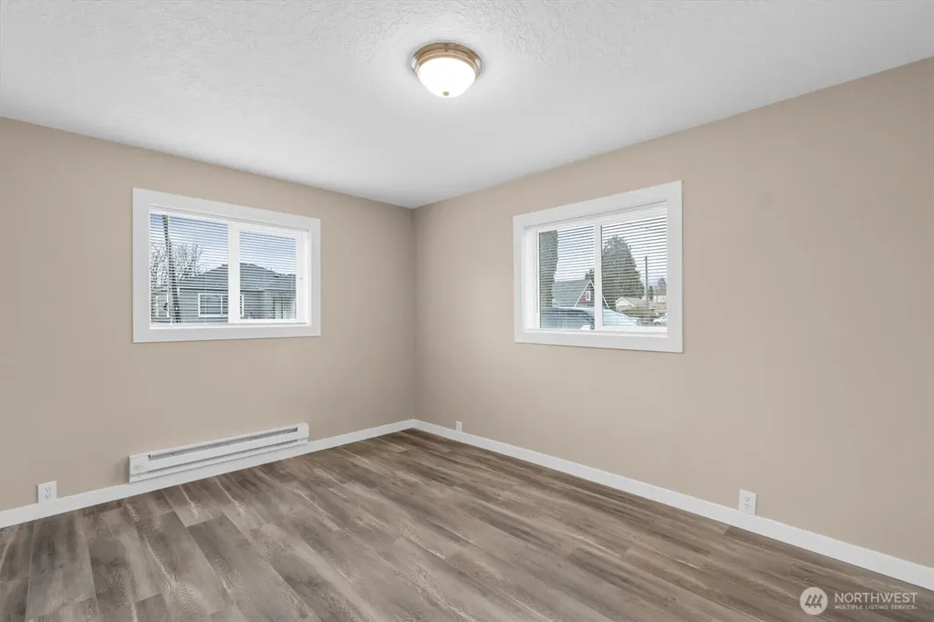 714 S 7th Avenue Kelso WA 98626