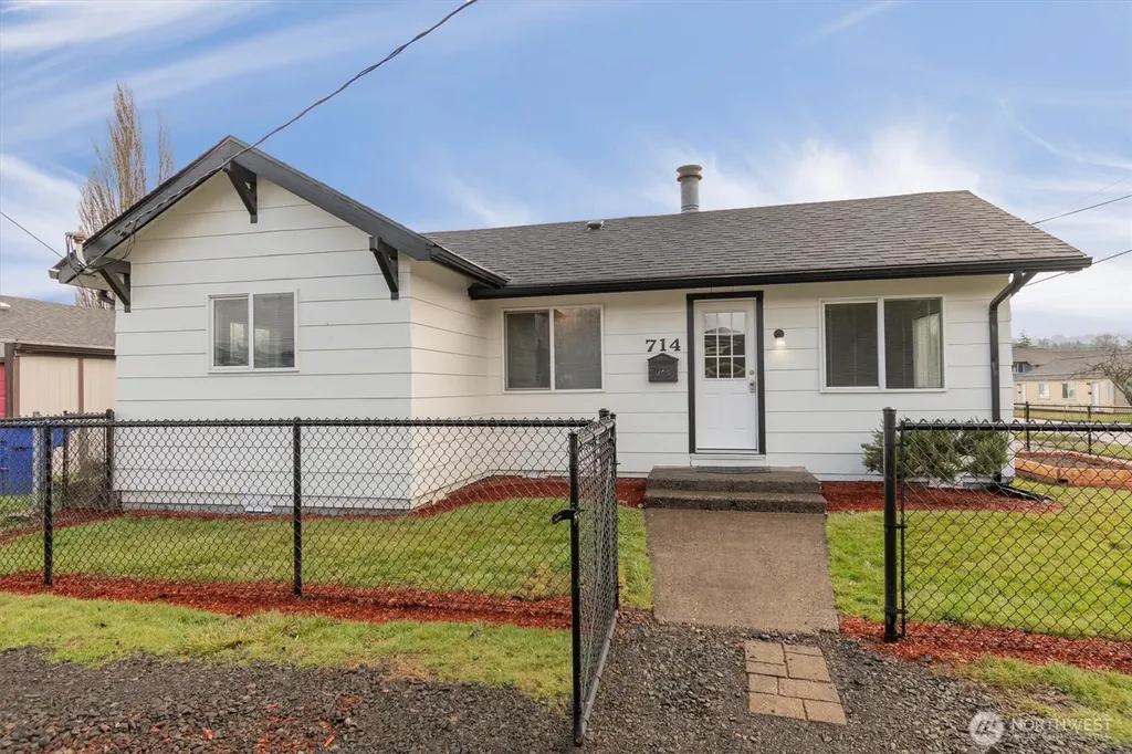 714 S 7th Avenue Kelso WA 98626
