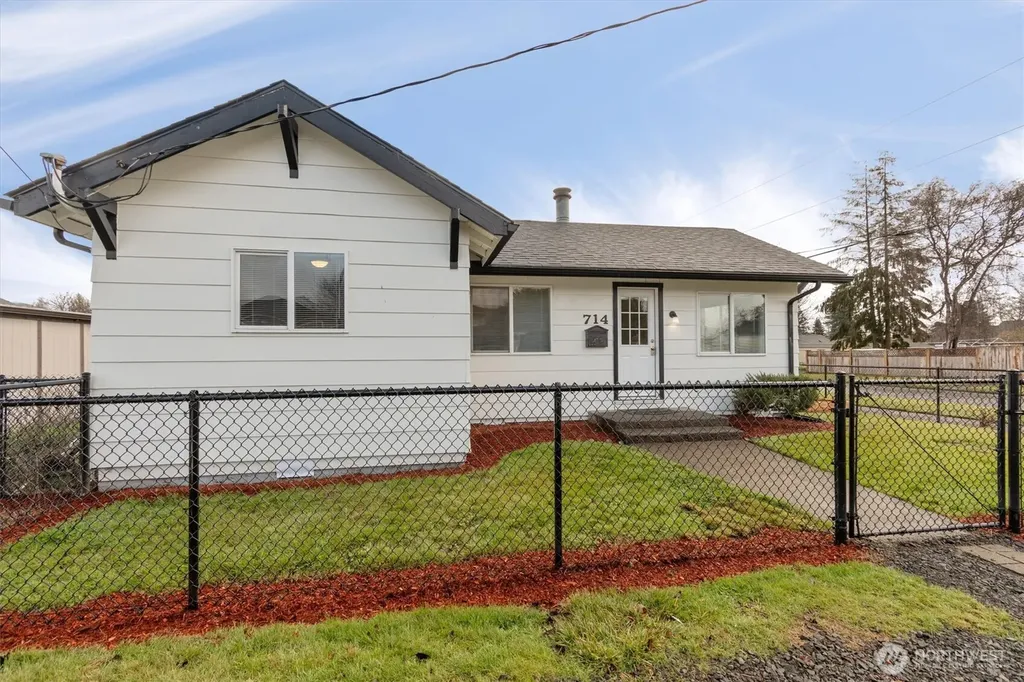 714 S 7th Avenue Kelso WA 98626
