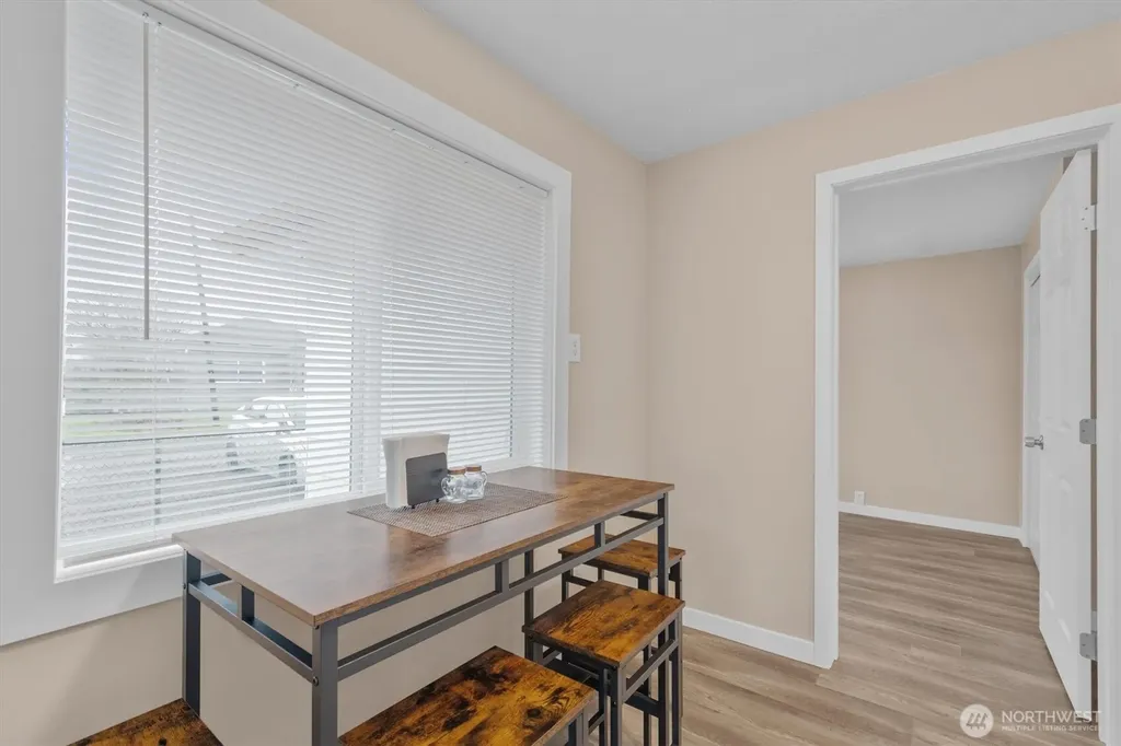 714 S 7th Avenue Kelso WA 98626