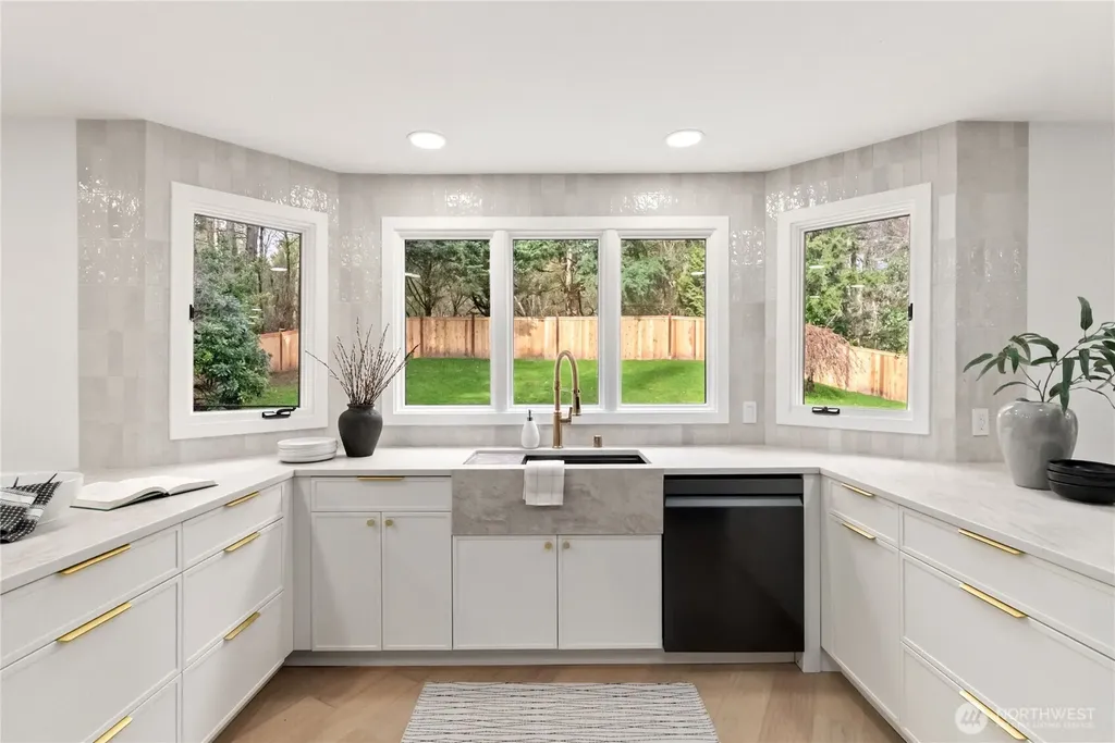 19108 NE 143rd Place Woodinville WA 98077
