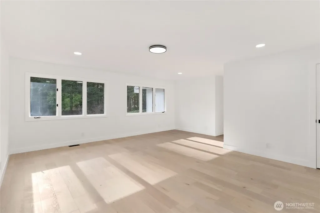 19108 NE 143rd Place Woodinville WA 98077