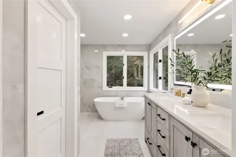19108 NE 143rd Place Woodinville WA 98077