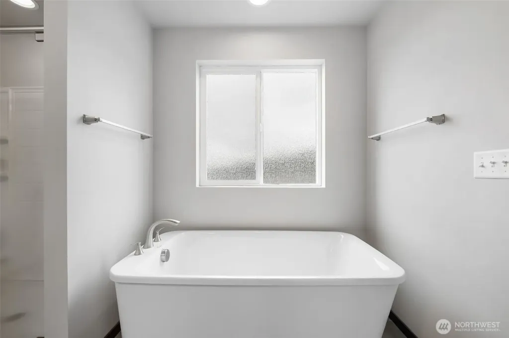 5171 Sophie Street Bremerton WA 98312