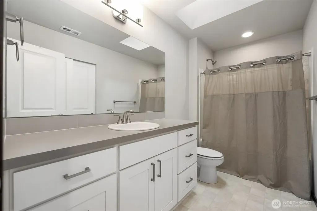 5171 Sophie Street Bremerton WA 98312