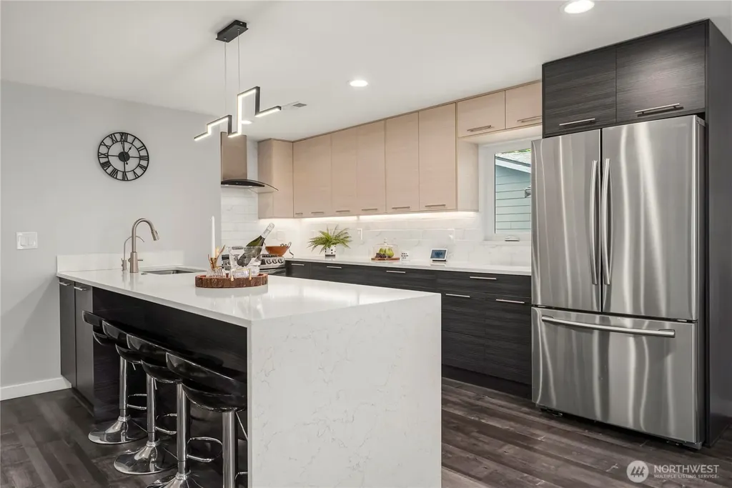 5643 16th Avenue SW Seattle WA 98106