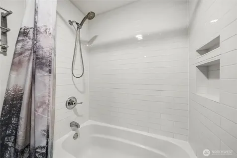 5643 16th Avenue SW Seattle WA 98106