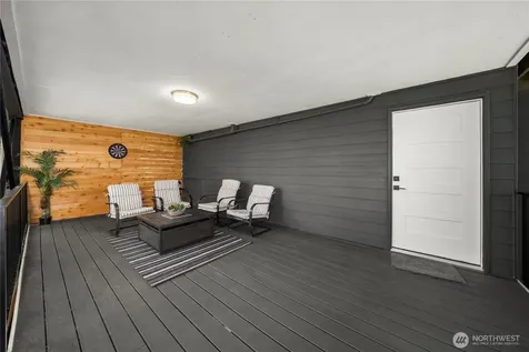 5643 16th Avenue SW Seattle WA 98106