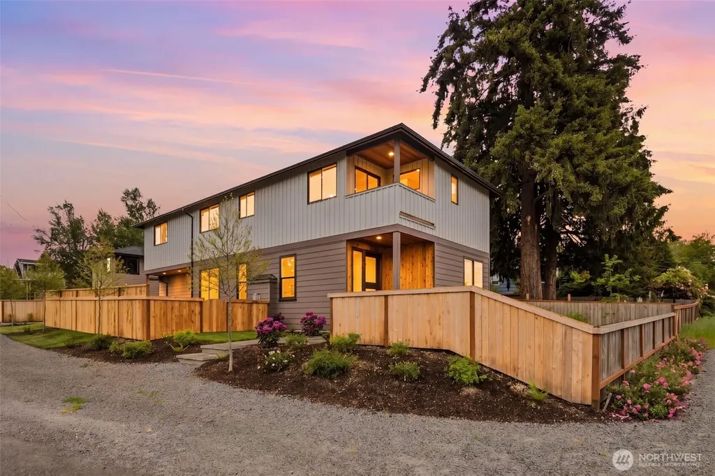10202 44th Avenue SW Seattle WA 98146