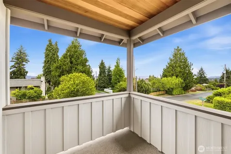 10202 44th Avenue SW Seattle WA 98146