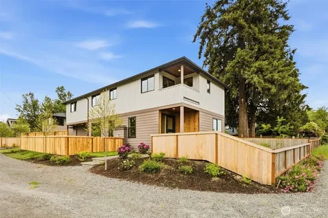 10202 44th Avenue SW Seattle WA 98146