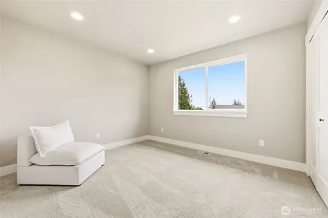 10202 44th Avenue SW Seattle WA 98146