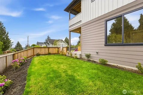 10202 44th Avenue SW Seattle WA 98146