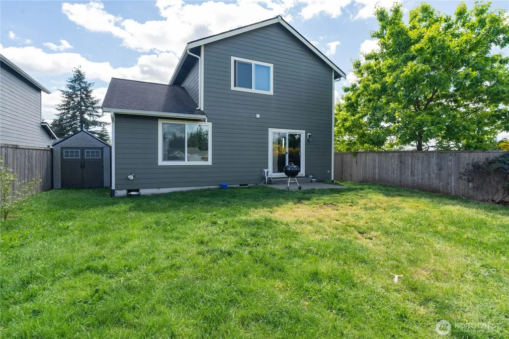 9324 179th Lane SW Rochester WA 98579