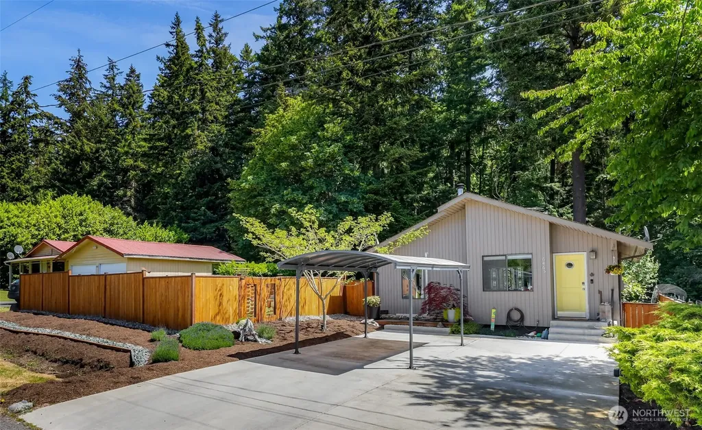 6465 Haven Way Clinton WA 98236