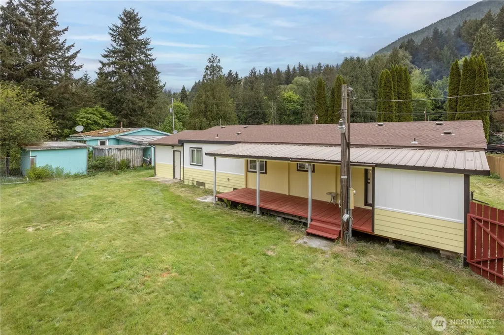 140 Pinto Lane Brinnon WA 98320