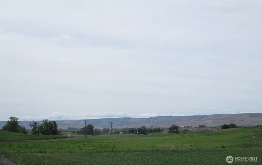669 Cummins Road Touchet WA 99360