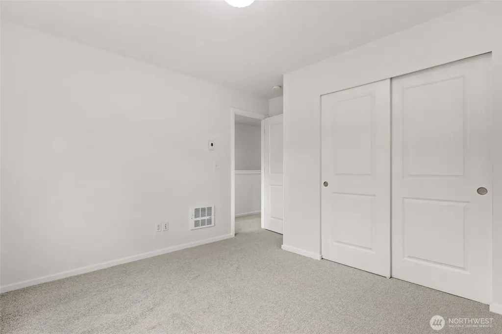 16516 2nd Park SE Bothell WA 98012