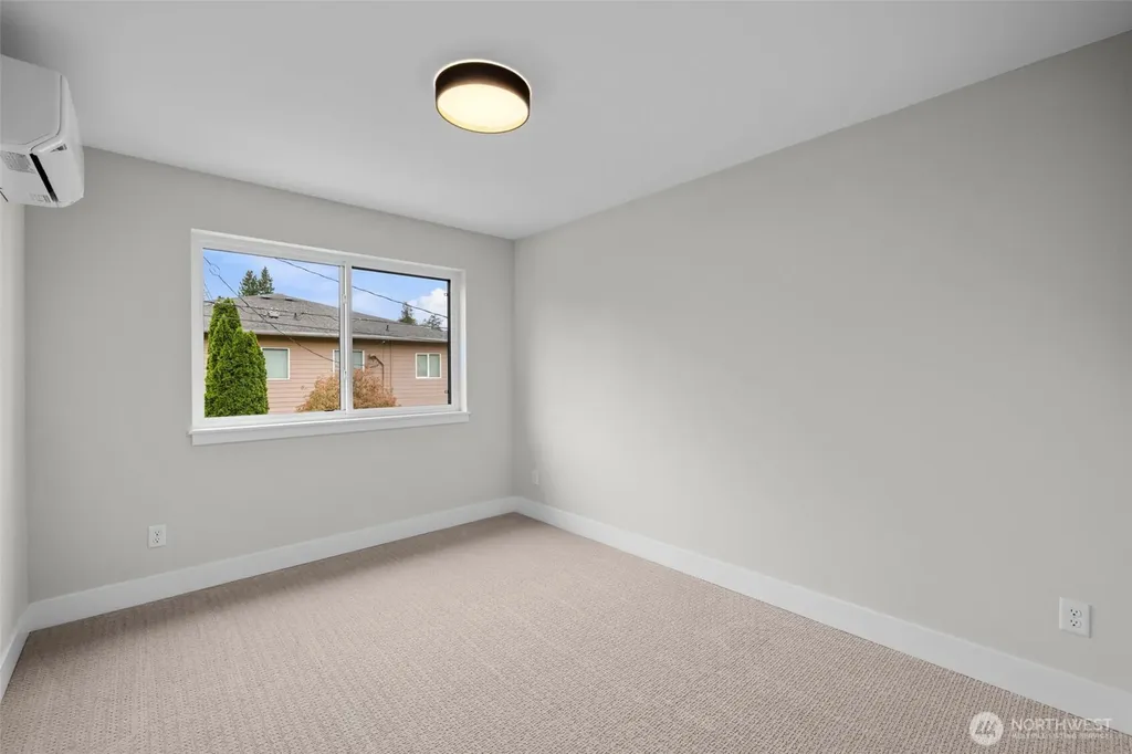 523 Bridges Avenue S Kent WA 98032