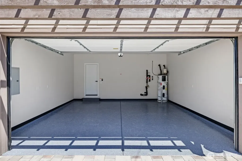 523 Bridges Avenue S Kent WA 98032