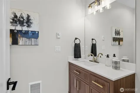 523 Bridges Avenue S Kent WA 98032