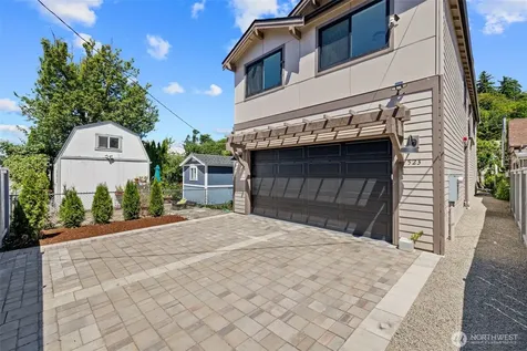 523 Bridges Avenue S Kent WA 98032