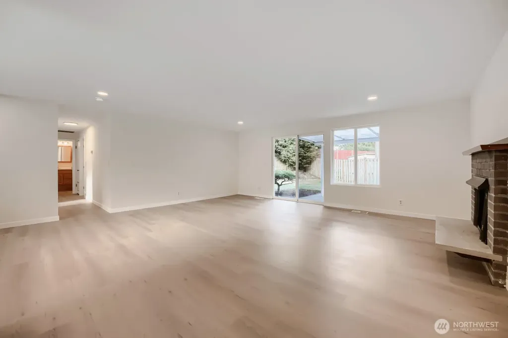 32424 10th Place S Federal Way WA 98003