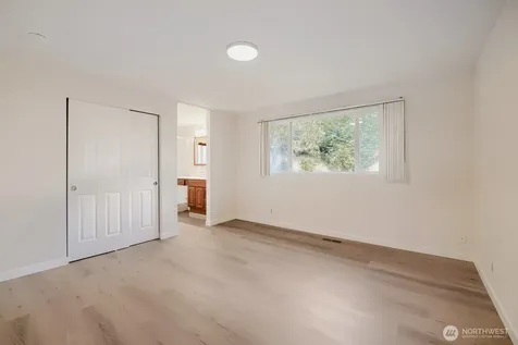 32424 10th Place S Federal Way WA 98003