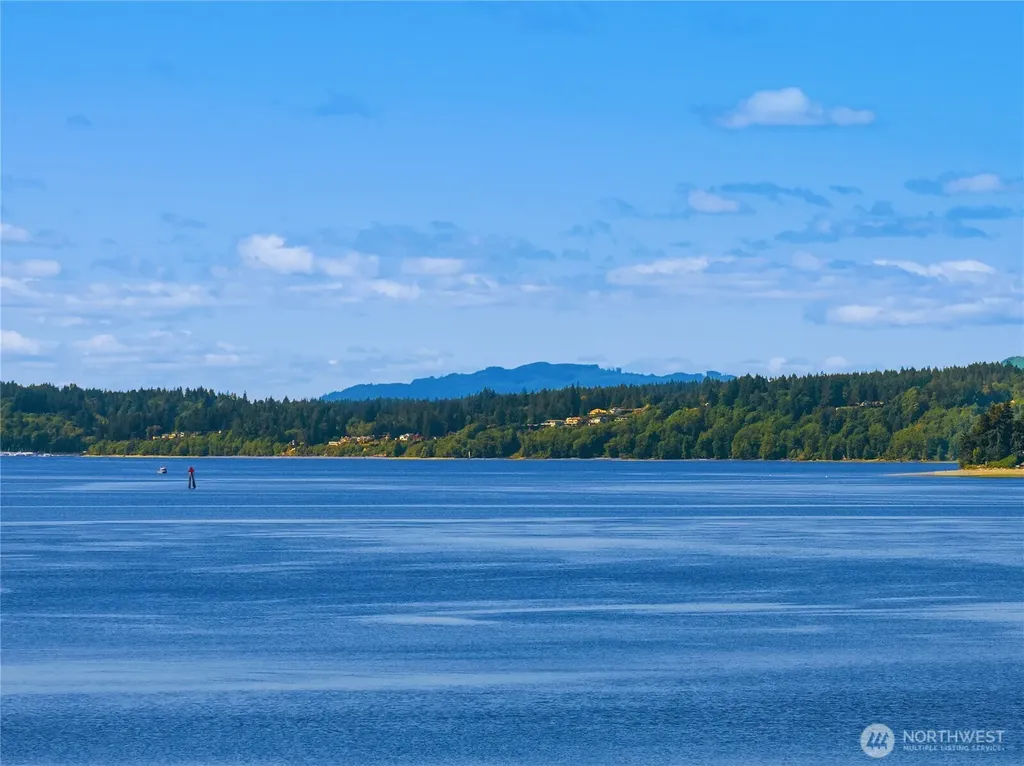 16221 Reitan Road NE Bainbridge Island WA 98110