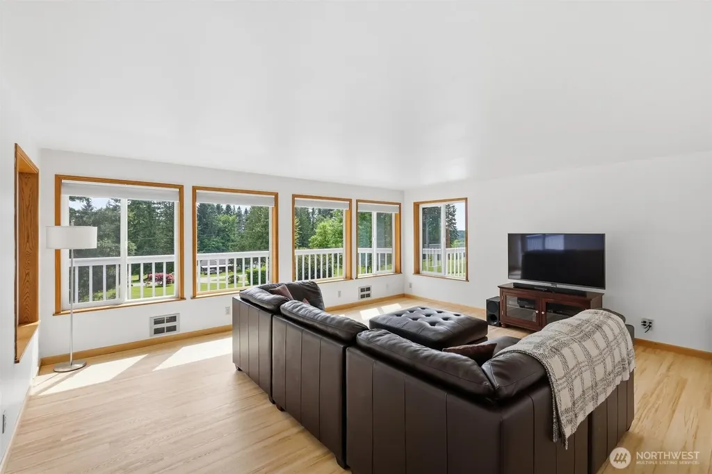 533 316 Street NE Stanwood WA 98292