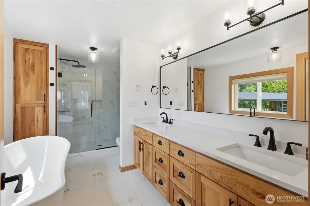 533 316 Street NE Stanwood WA 98292
