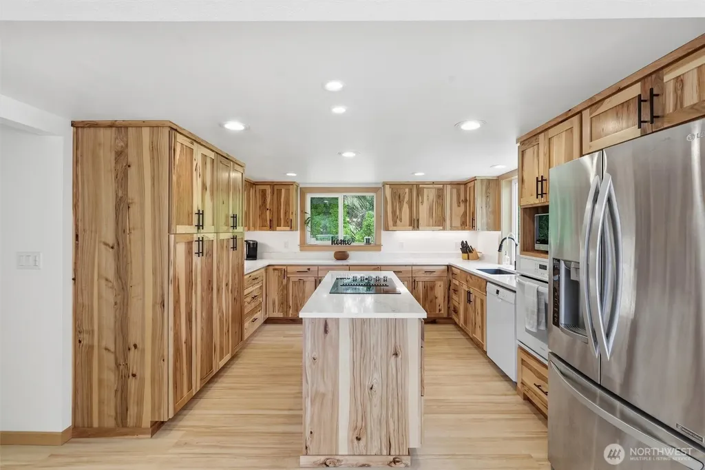 533 316 Street NE Stanwood WA 98292