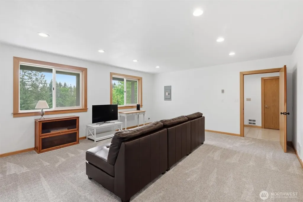 533 316 Street NE Stanwood WA 98292