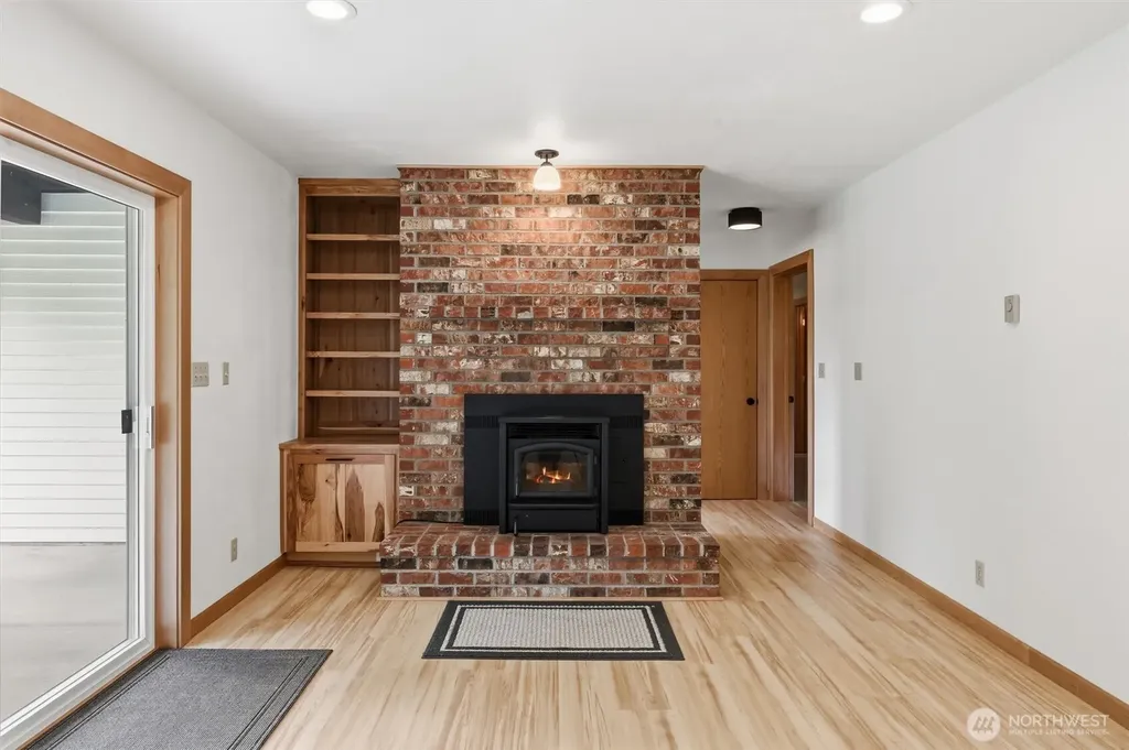 533 316 Street NE Stanwood WA 98292