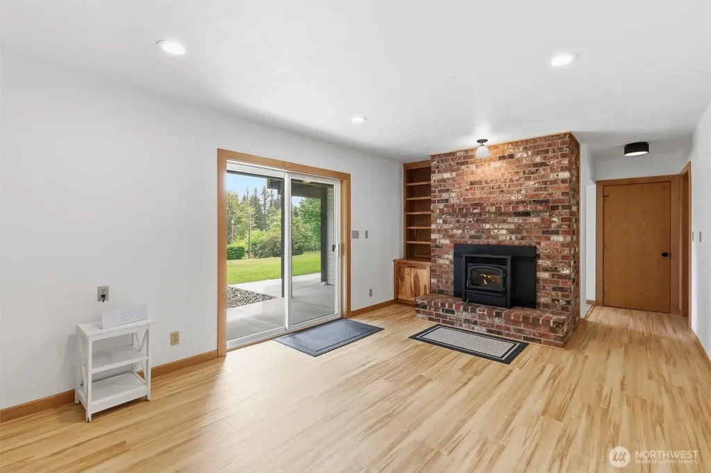 533 316 Street NE Stanwood WA 98292