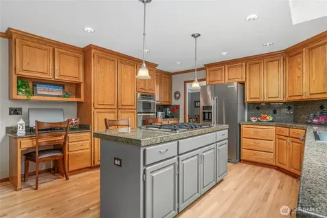 22519 SE 46th Place Sammamish WA 98075