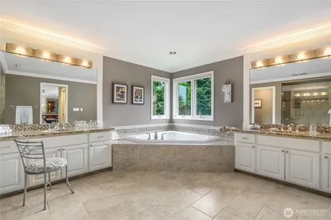 22519 SE 46th Place Sammamish WA 98075