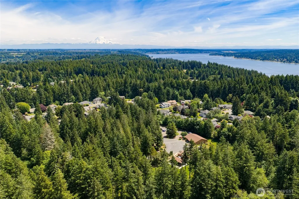 7002 32nd Street Ct NW Gig Harbor WA 98335