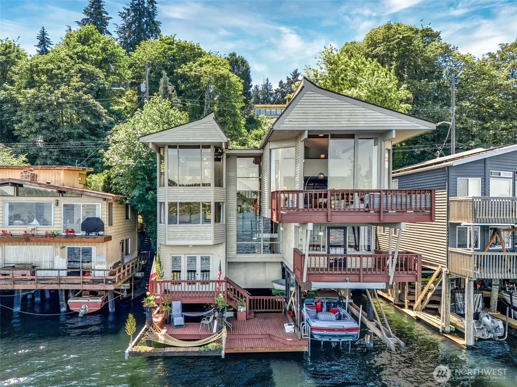 9620 Rainier Avenue S Seattle WA 98118