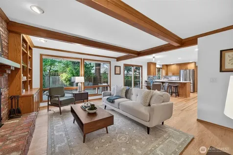12610 NE 68th Place Kirkland WA 98033