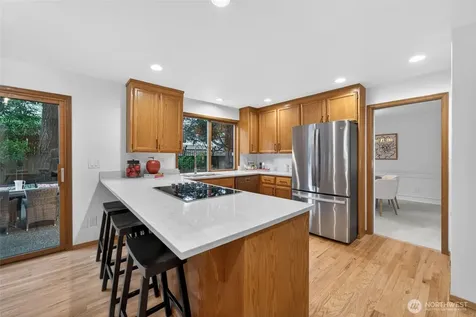 12610 NE 68th Place Kirkland WA 98033
