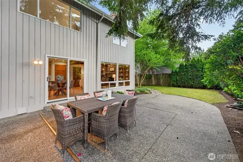 12610 NE 68th Place Kirkland WA 98033